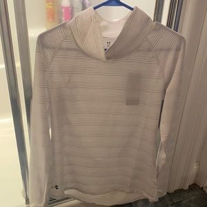 Under armor grey white long sleeve shirt